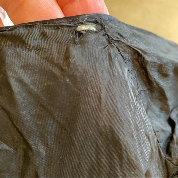 Vintage hand beaded S/M black sweater. - Picture 6 of 7